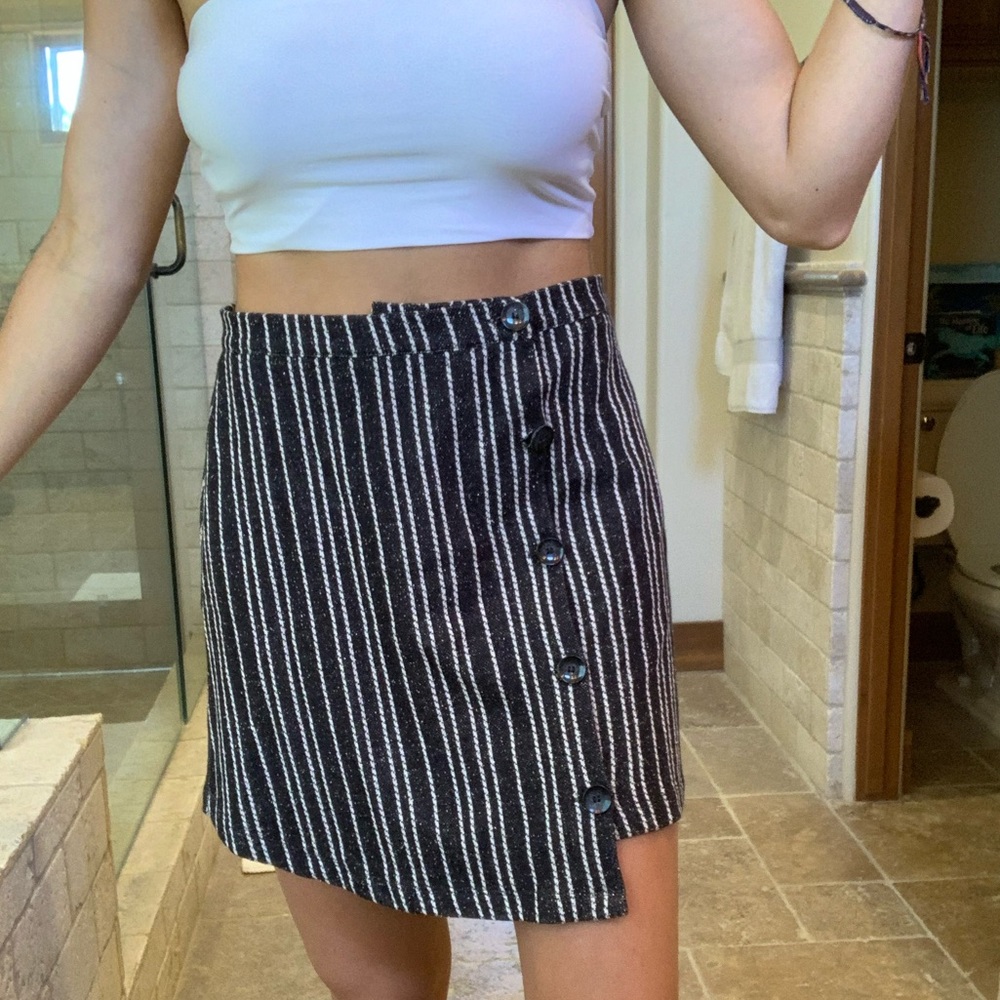 Asymmetrical skirt